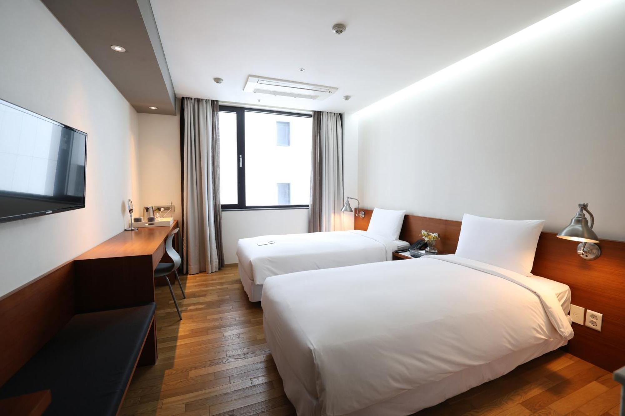 Seoul Hotel Shinshin Myeongdong Exterior foto